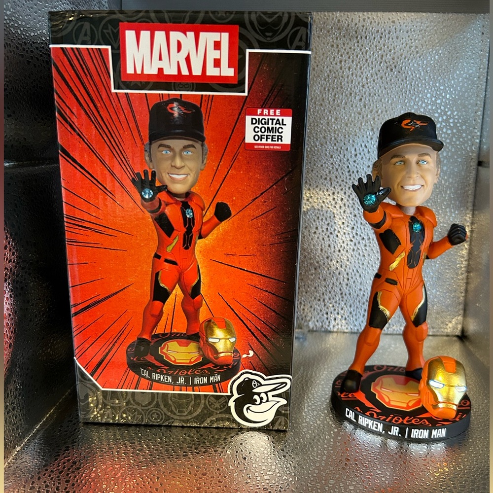 Cal Ripken jr Marvel Iron Man orioles Bobblehead w Orange and Black Suit
